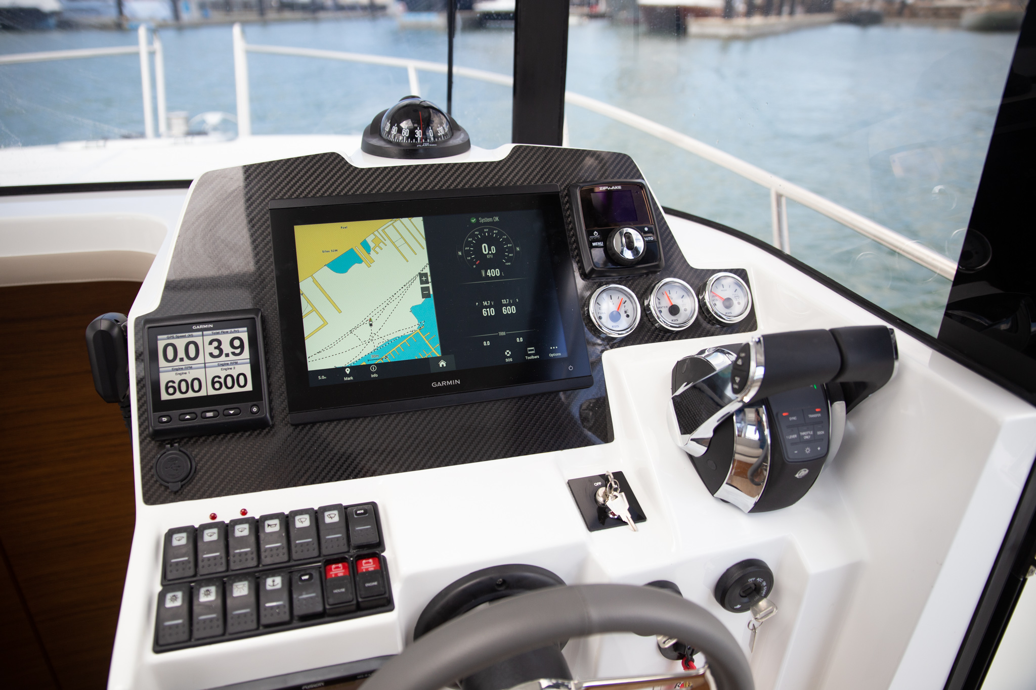 Teknologitrender inom båtindustrin: Framtiden på vattnet